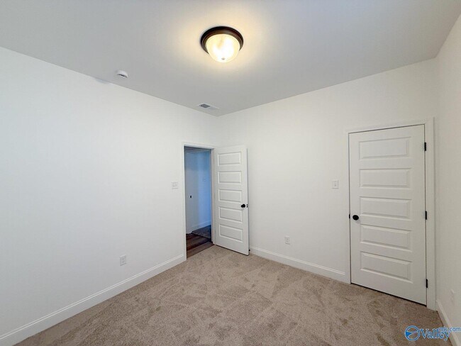 Building Photo - 24057 Quints Dr