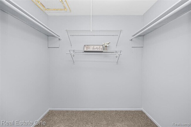 Building Photo - 2917 Rockford