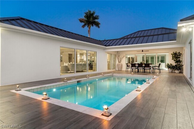 Building Photo - 3737 Crayton Rd