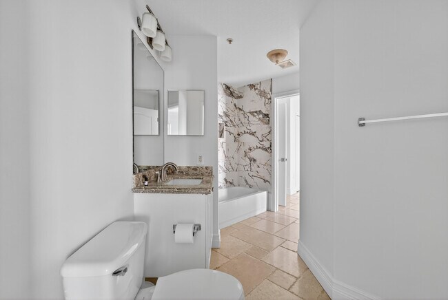 Building Photo - 11015 Legacy Ln