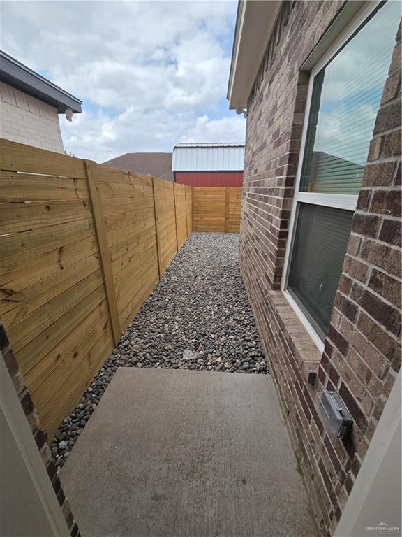 Building Photo - 9 W 25th St