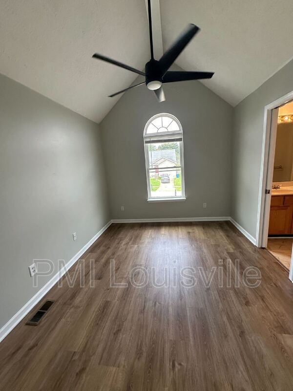 Building Photo - 4007 Mimosa View Dr