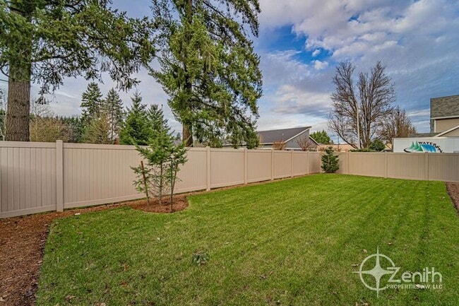 Building Photo - 16304 NE 21st St