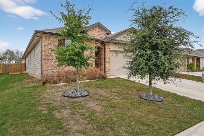 Building Photo - 301 Carolina Buckthorn Dr