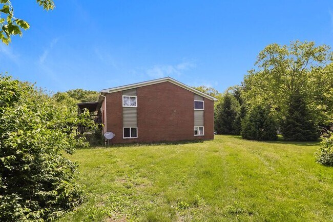 Building Photo - 3611-3625 Charlotte Dr