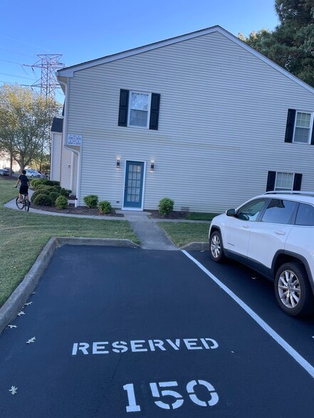 Building Photo - 3544 Clover Meadows Dr