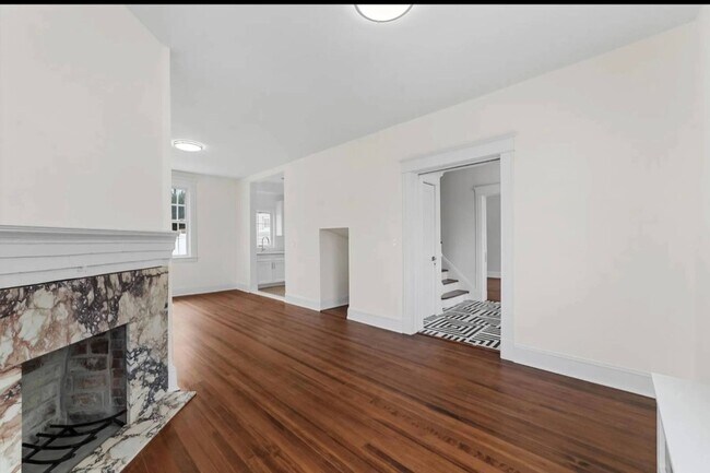 Building Photo - 70 Normandy Rd