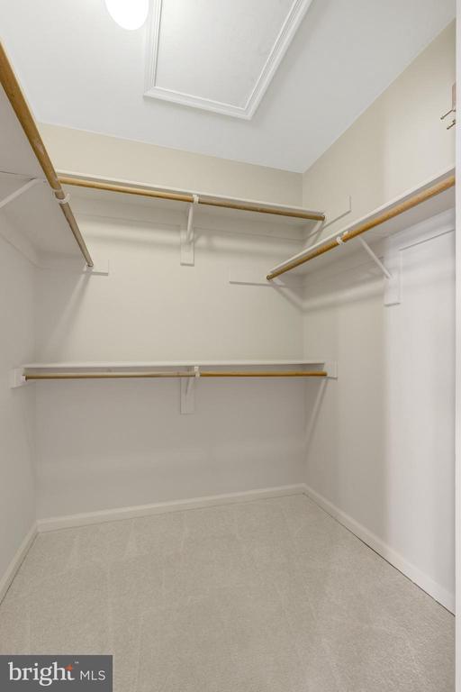 Building Photo - 2505 James Madison Cir