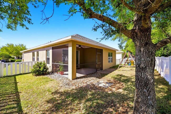 Building Photo - 4905 Boston Common Glen