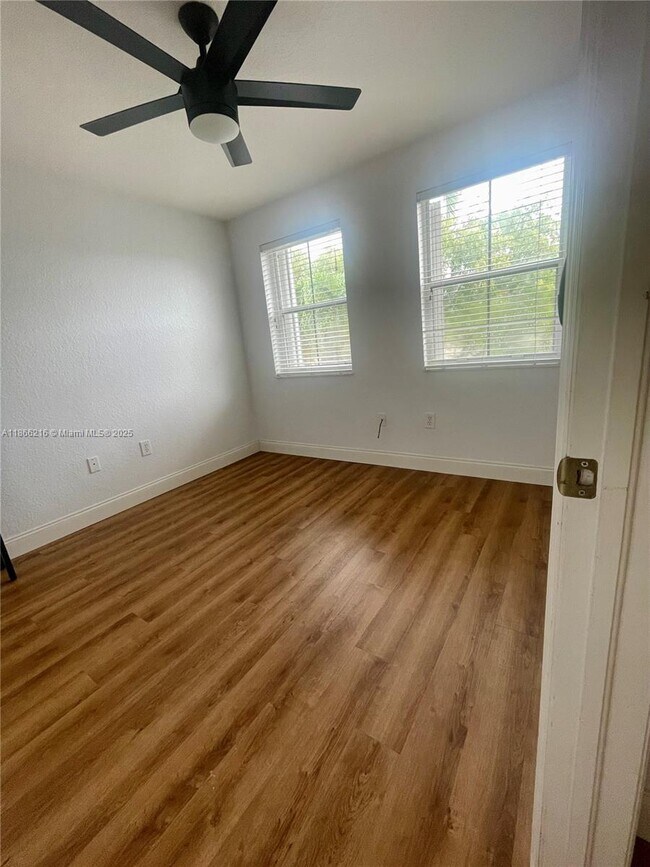 Building Photo - 3840 SW 169th Terrace