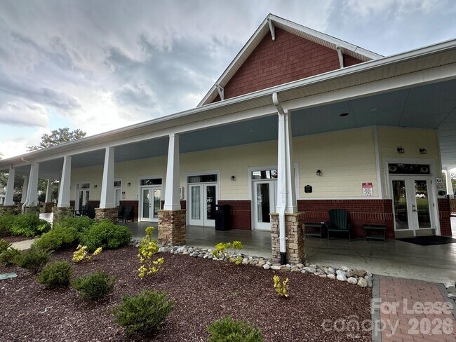 Building Photo - 5117 Alysheba Dr