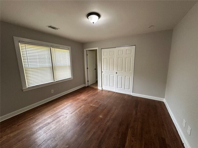 Building Photo - 2397 Sandy Plains Rd