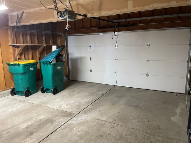 Building Photo - Available soon, 3 bd 1 bath rental in Parker CO 80134