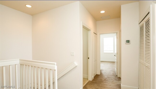 Building Photo - 7069 Venice Way