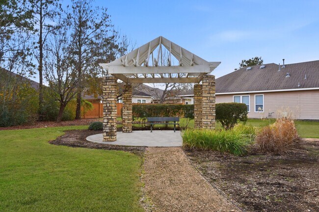 Building Photo - 31039 Sundance Woods Ct