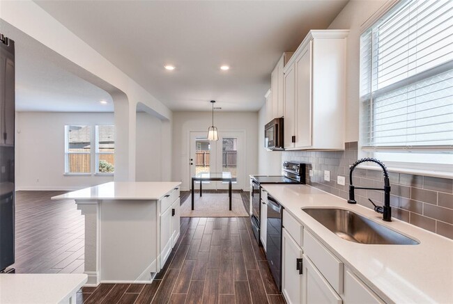 Building Photo - 14217 Silver Lace Ln