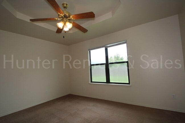 Building Photo - Bright, Open, and Ready to Welcome You Home