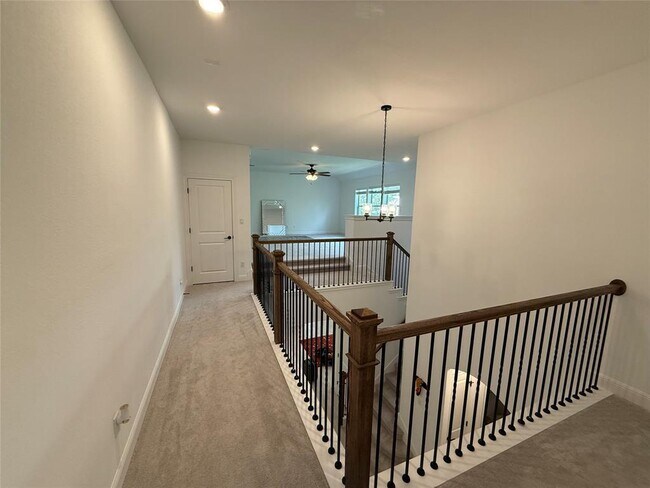 Building Photo - 5321 Texas Bluebell Dr