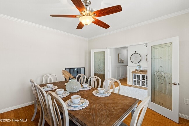 Building Photo - 112 Cherry Grove Dr