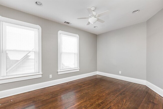 Building Photo - 1144 Churchman Ave