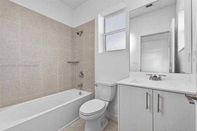 Building Photo - 2650 SE 29th St