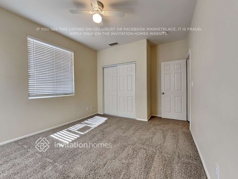 Building Photo - 6223 W Ave J 10