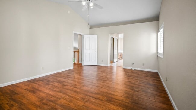 Building Photo - 4 BR/3BA Home in Laurel Creek with Park-Li...