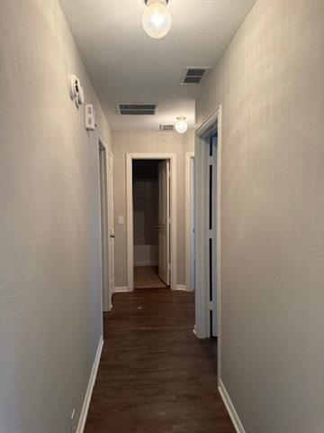 Building Photo - 2217 Kingsdale Ct