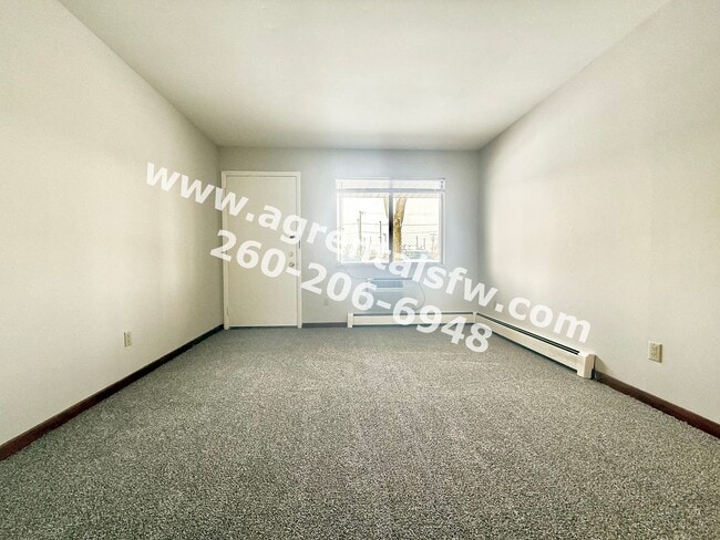 Building Photo - 901-931 West Brookwood Court