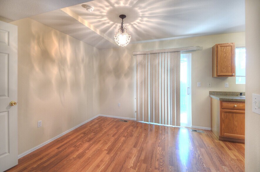 Building Photo - 471 Ellers Grove