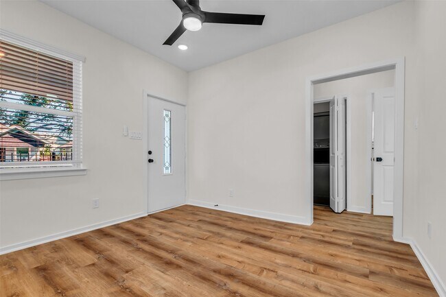 Building Photo - 3440 Bremond St