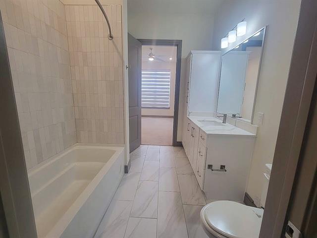 Building Photo - 2700 Old Denton Rd