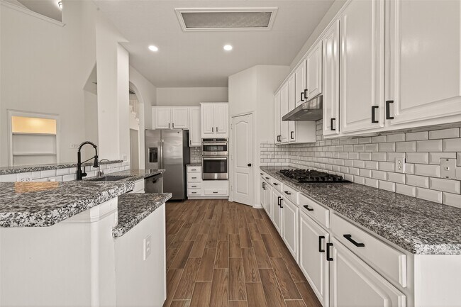 Building Photo - 3206 Shadowfern Ct