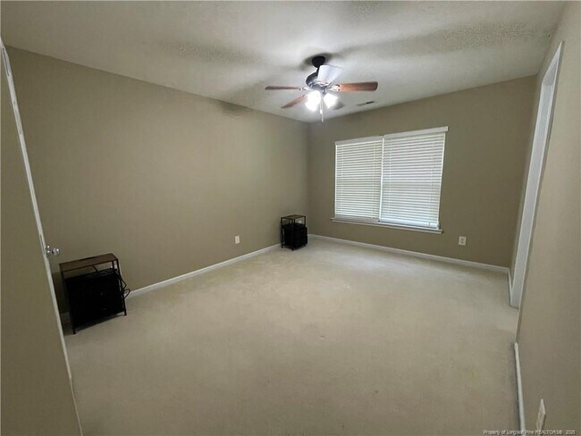 Building Photo - 1015 Goldmist Ln