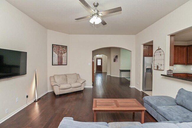 Building Photo - 4704 High Creek Ct