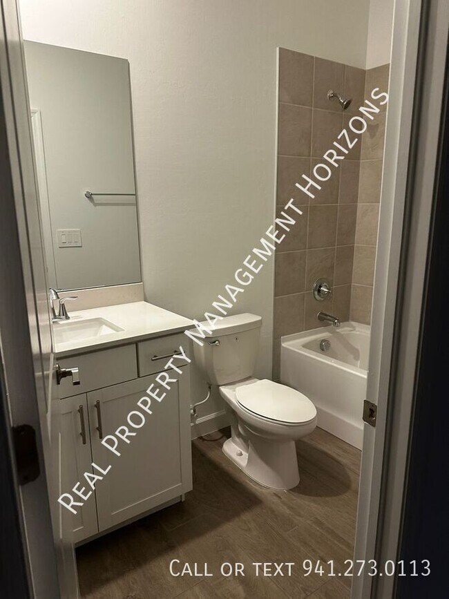 Building Photo - 14964 Serene Shrs Lp