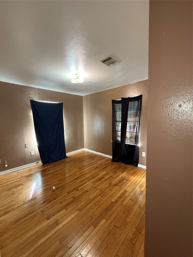 Building Photo - 5215 Bellfort Ave