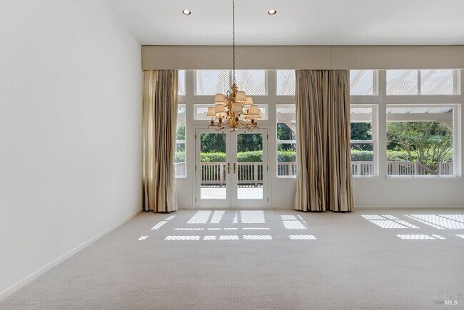 Building Photo - 205 Saddle Wood Dr