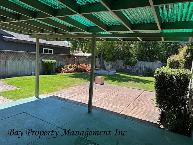 Building Photo - Charming 3-Bedroom, 2-Bath Home in South S...