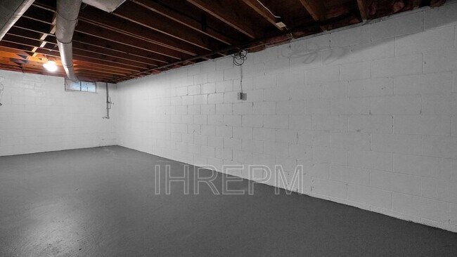 Building Photo - 3082 Morsetown Ct S