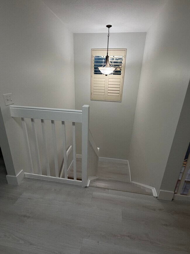 Building Photo - 1343 Lake Breeze Dr