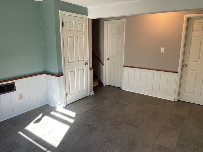 Building Photo - 524 Winston Dr