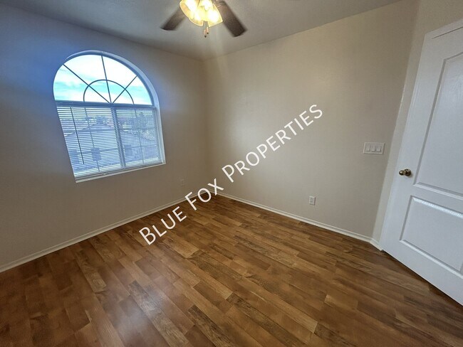 Building Photo - 5257 W Bobwhite Way
