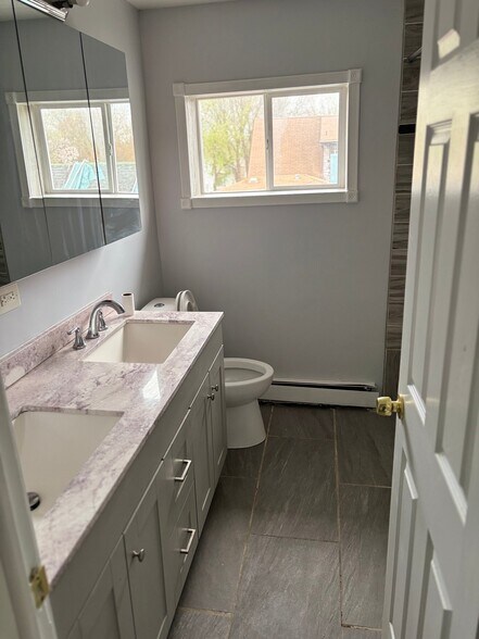 Building Photo - 322 W 116th St