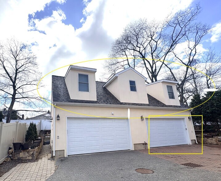 Building Photo - 32 Salisbury Rd