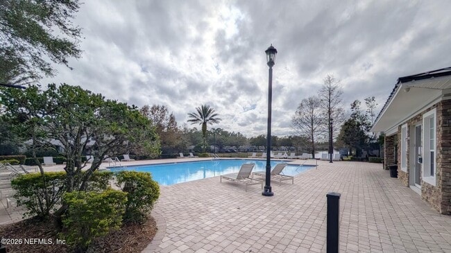 Building Photo - 5792 Sandstone Way