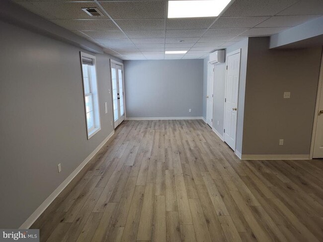 Building Photo - 1311 Monarch St