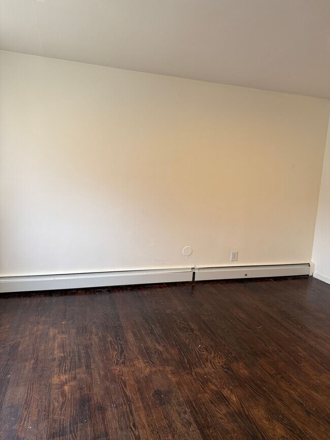 Building Photo - 720 Pine St