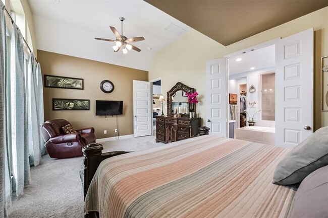 Building Photo - 27208 Starry Oaks Dr