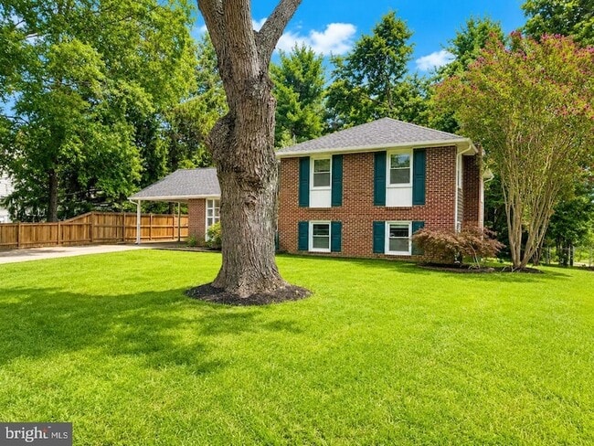 Building Photo - 1402 Mullins St